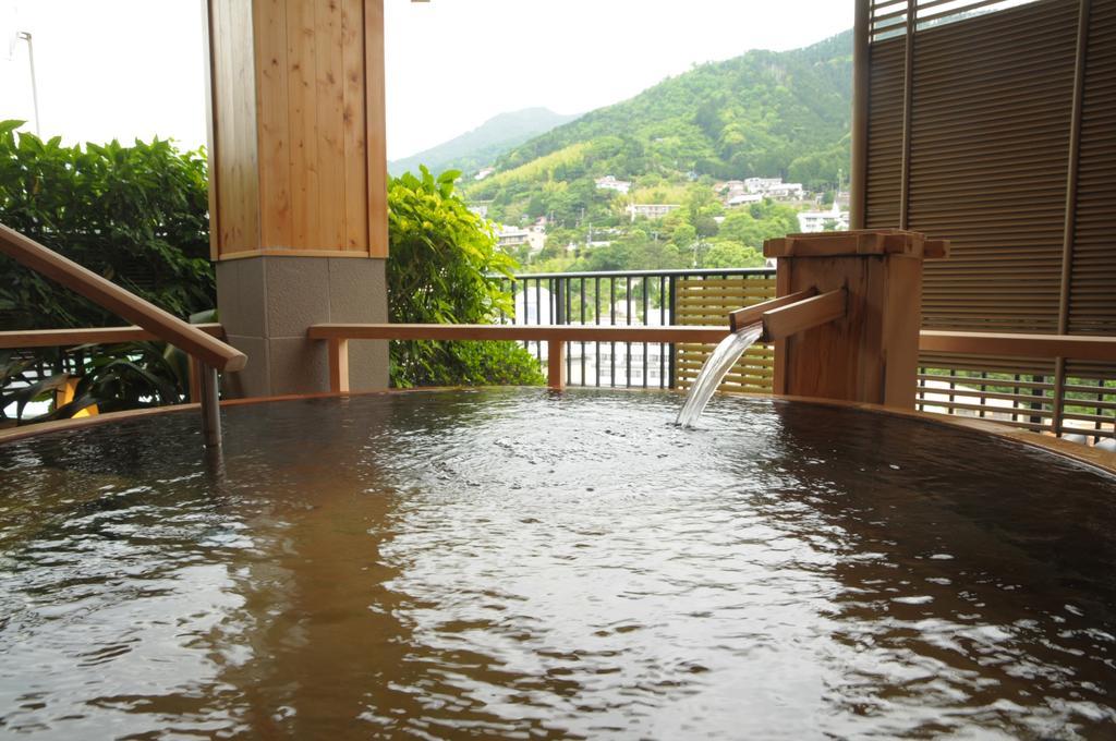 Yugawara Onsen Kawasegien Isuzu Hotel Atami  Dış mekan fotoğraf